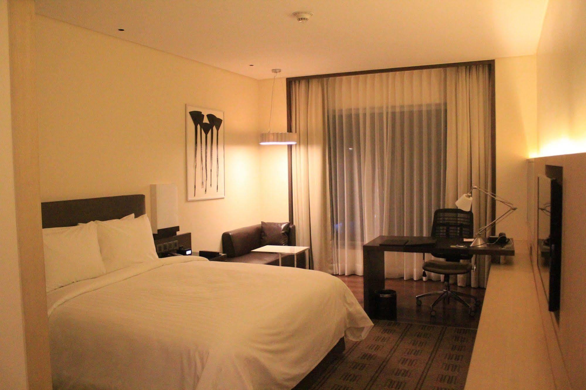Courtyard By Marriott Bilaspur Eksteriør billede